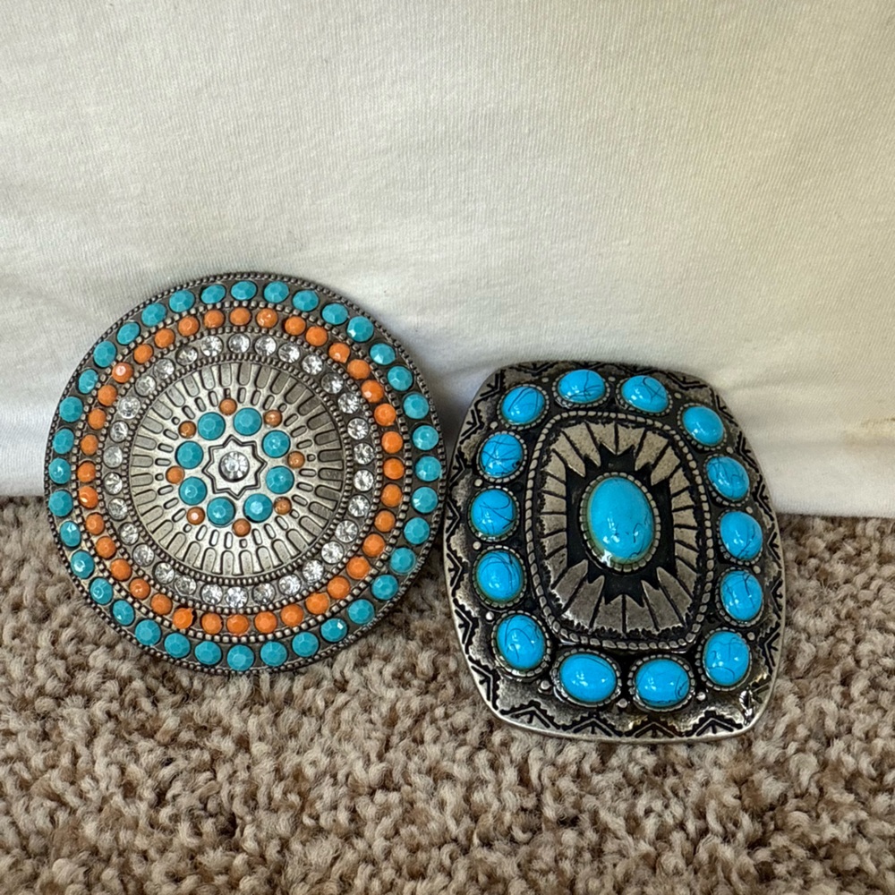 Silver and Turquoise Decorative Unisex Belt Buckle Set